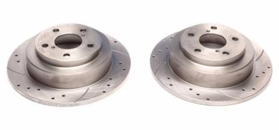 Disques arri�re rainur�s per��s 266x10mm pour Subaru Impreza + Forester