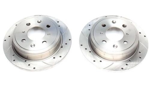 Disques arri�re rainur�s per��s 268 x 9mm pour Toyota