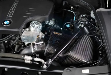 Kit d\'admission carbone ARMASPEED pour BMW 520i + 528i F10