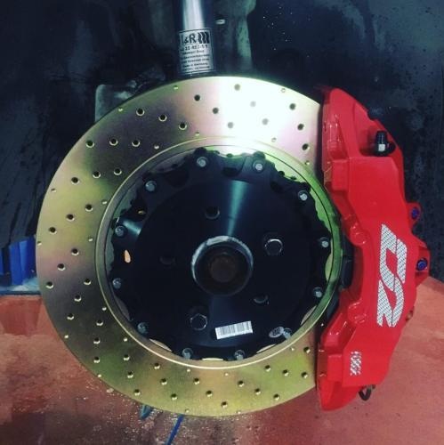 Kit gros freins D2 Racing 6 pistons 356mm VW Amarok (� partir de 2017)