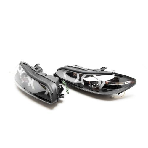 Phares avant � fond noir avec LED Nissan Silvia S15