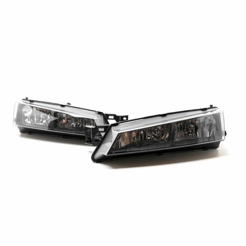 Phares avant � fond noir Nissan 200SX S14A RHD