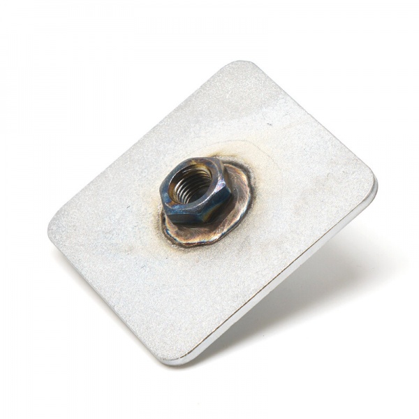 Plaque � Souder + Ecrou pour Fixation d\'Oeillets � Harnais