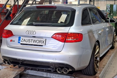 Suppression de silencieux arri&egrave;re inox Audi S4 B8 3,0l TFSI