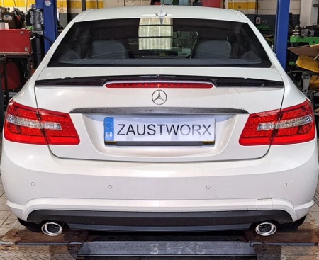 Suppression de silencieux arri&egrave;re inox Mercedes Classe E 350 CDI C207